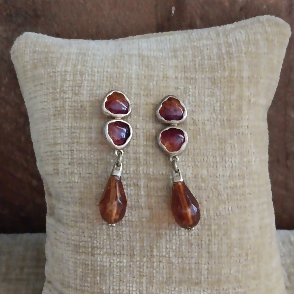 Gold Tone Amber Colored Dangle Earrings